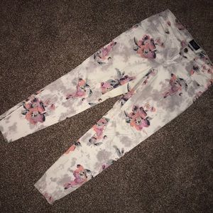 American Eagle -Floral Jegging with Ankle Zipper